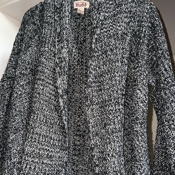 Mudd Black and White Long Sweater - Picture 2 of 4